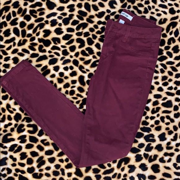 •REFUGE•NWOT BURGUNDY HIGH WAISTED SKINNY PANT SIZE 0 - Picture 2 of 4